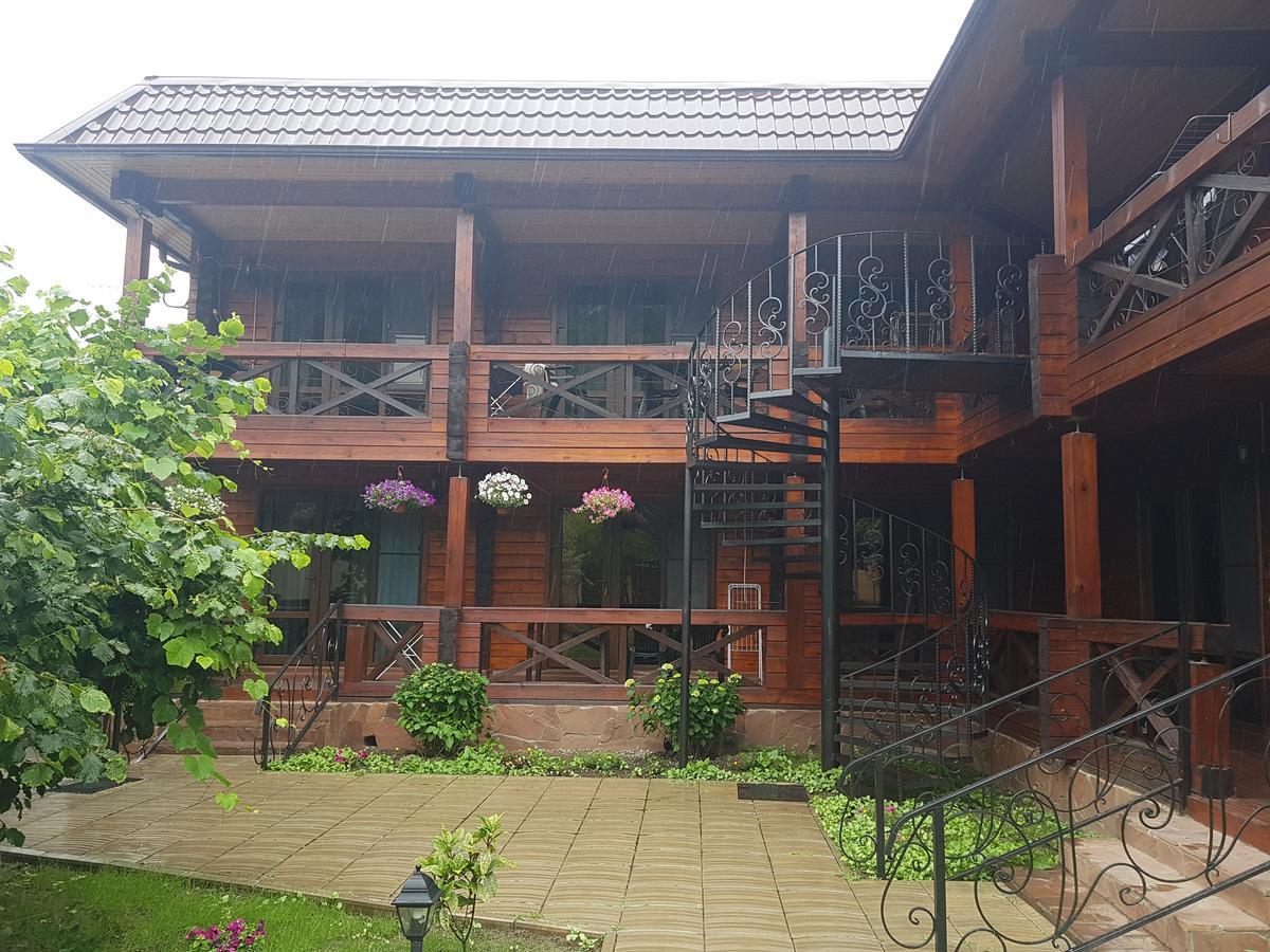 Guest House Sirius Пицунда Екстериор снимка