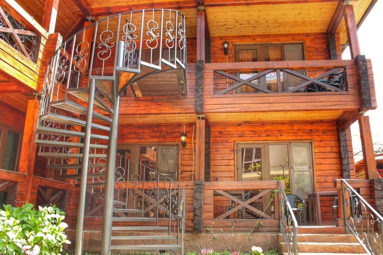 Guest House Sirius Пицунда Екстериор снимка